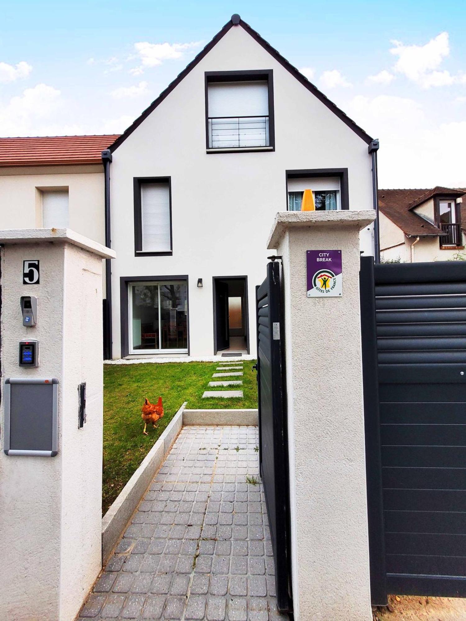 Dream Of Mediterranean House, Jacuzzi, Bbq, Delices Ensoleilles Sartrouville Eksteriør bilde