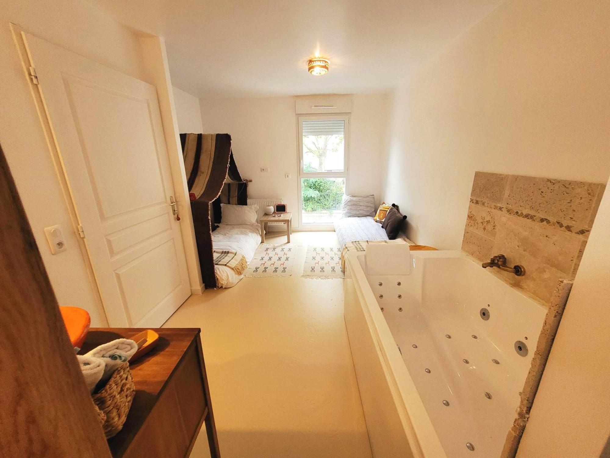 Dream Of Mediterranean House, Jacuzzi, Bbq, Delices Ensoleilles Sartrouville Eksteriør bilde